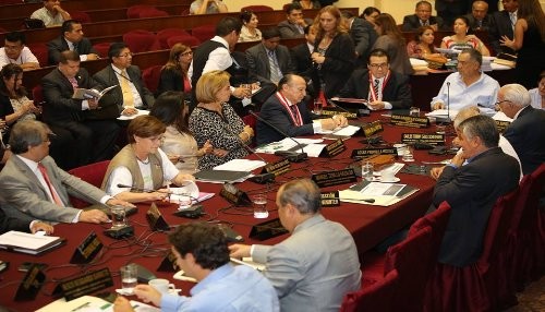 Autoridades presentaron informe en Comisión de Defensa sobre seguridad ciudadana