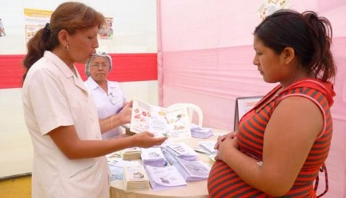 79 de cada 100 mujeres del área rural tienen seguro de salud