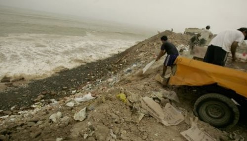 Ante comisión informan sobre contaminación en playas de Lima
