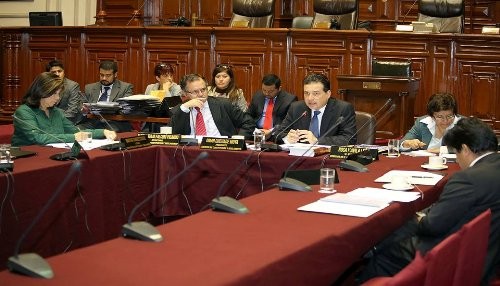 Comisión de Constitución presenta propuestas de reformas para su debate en el Pleno