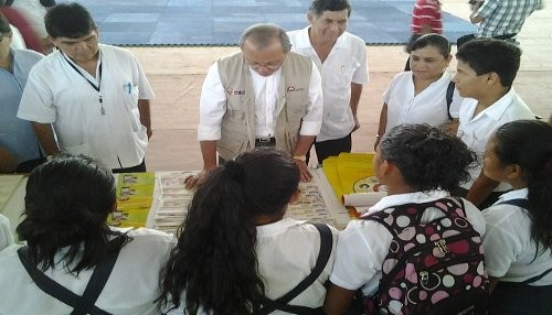 Entregan mosquiteros y realizan actividades para prevenir dengue y malaria en Iquitos