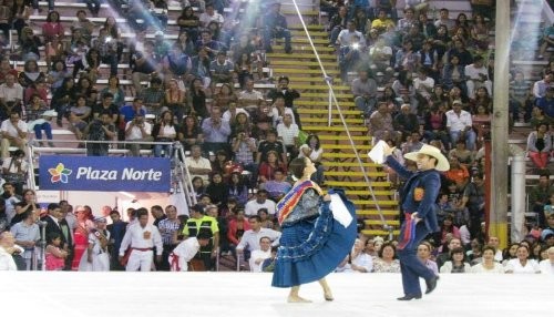 Miles de personas disfrutaron de la hermosa Marinera en el CC. Plaza Norte