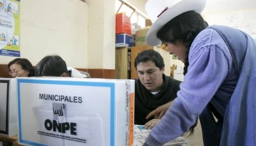 Peruanos elegirán a 12,692 autoridades de todo el país en octubre