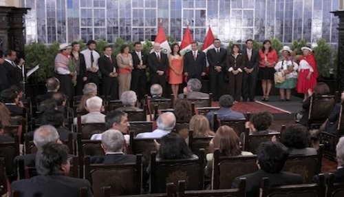 Premian a científicos peruanos y argentinos por trabajos sobre el potencial de la quinua