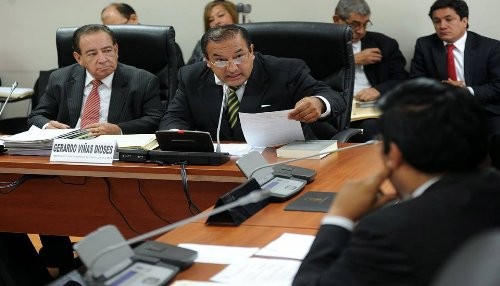 Solicitan facultades para investigar presuntas irregularidades en Gobierno regional de Tumbes