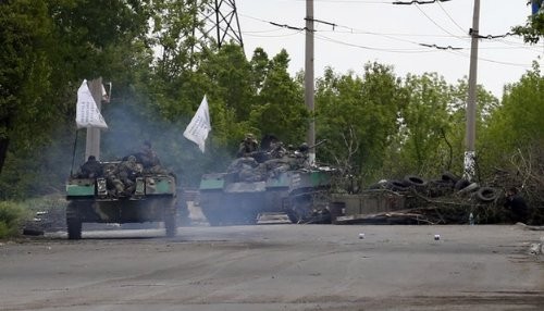 Ucrania: Rebeldes se retiran de Sloviansk