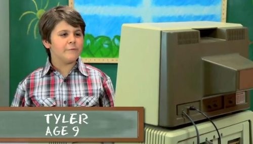 Reacción de niños al ver viejas computadoras [VIDEO]