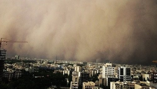 Irán: Una tormenta de arena de 150 kmh cubrió Teherán [FOTOS]