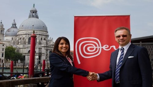 Ministra Magali Silva inauguró exposición peruana en la Bienal de Venecia