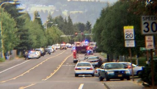 Oregon: Un estudiante y un sospechoso muertos en tiroteo en escuela secundaria