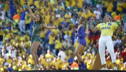 JLo, Pitbull y Claudia Leitte una pobre actuación en la inauguración de la Copa Mundial [VIDEO]
