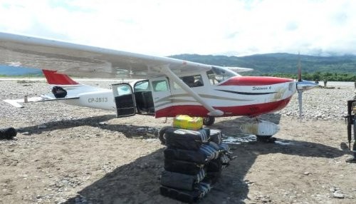 Decomisan avioneta boliviana y decomisan más de 330 kilos de droga en el VRAEM