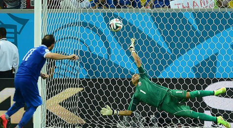 Costa Rica en el Olimpo del fútbol tras vencer en tanda de penales a Grecia