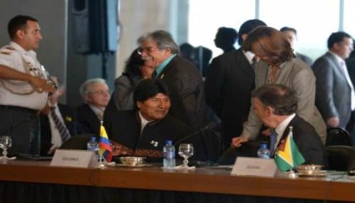 Evo Morales: El Banco de Brics acabará con sometimiento de países latinoamericanos