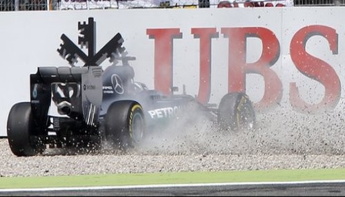 Lewis Hamilton se estrelló durante la calificación del GP de Alemania