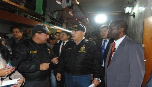 Ministro del Interior anuncia medidas para acabar con celdas doradas en el penal de Lurigancho