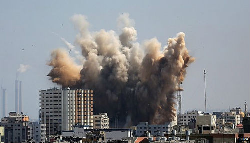 Ataques aéreos israelíes reanudan en Gaza en medio de cohetes