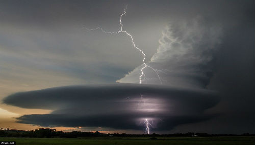 Increible tormenta en Nebraska es captada por una camará [FOTOS]