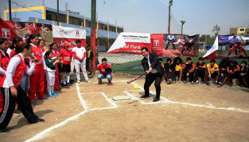 IPD y Federeación de Softbol inauguraron mini campo deportivo en San Juan de Lurigancho