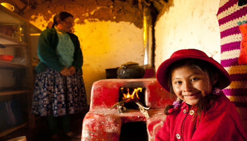 Más de 240 familias en distrito de Puno lograron mitigar efectos del frío extremo