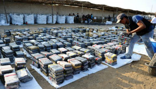 Hallan más de tres toneladas de cocaína ocultas en rocas de carbón en Trujillo