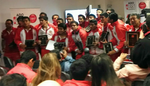 Delegación peruana llegó al Perú tras una histórica participación en los Juegos Olímpicos de Nanjing 2014