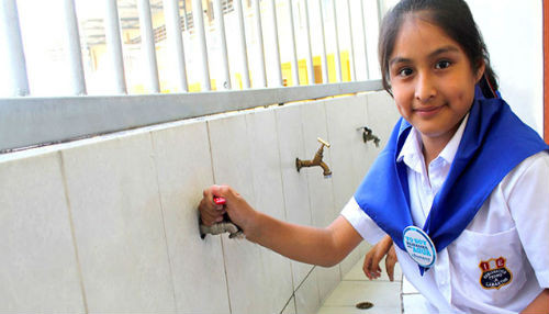 SUNASS premia a los colegios ganadores por buenas prácticas para el ahorro del agua potable
