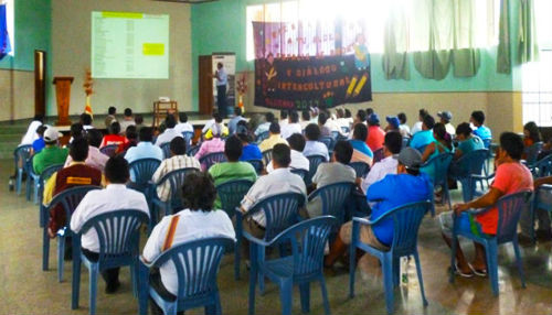 PCM promueve becas de estudio para pobladores de escasos recursos en Huánuco, San Martín y Ucayali