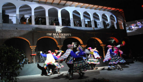 El  JW Marriot El Convento Cusco recibe premio Q ENTE como mejor hotel 5 estrellas