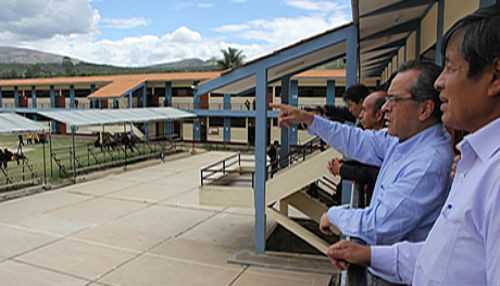 MINEDU proyecta ejecutar colegio de alto rendimiento en Cajamarca con participación del sector privado