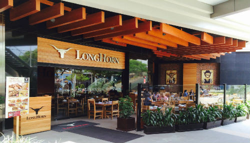 LongHorn abre sus puertas en Centro Comercial Salaverry