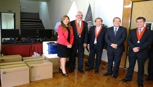 DEVIDA entregó equipos informáticos a la Corte Superior de Justicia de Lima para mejorar servicios