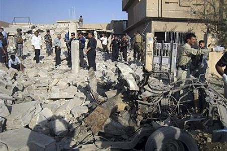 Coche bomba en academia de policia en Irak deja 15 muertos