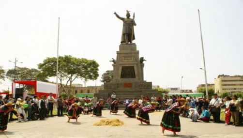 Plaza Manco Cápac tendrá 14  incas y réplica del lago Titicaca