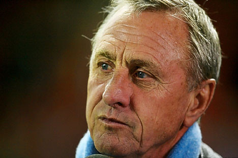 Johan Cruyff afirma que a nadie le importa lo que diga Mourinho