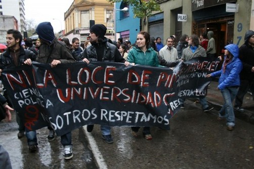 Chile: estudiantes siguen en pie de lucha