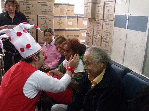 MasterCard y los Doctores Bola Roja regalaron sonrisas por Navidad