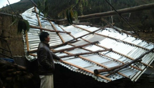 Vientos fuertes dejan 65 familias afectadas en Huancavelica