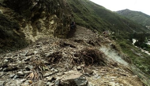 Deslizamiento de tierra deja 05 víctimas en Huánuco