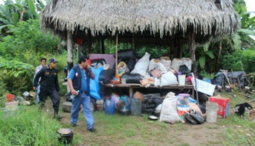 Entregan bienes de ayuda humanitaria a familias damnificadas por deslizamiento en Contamana-Loreto