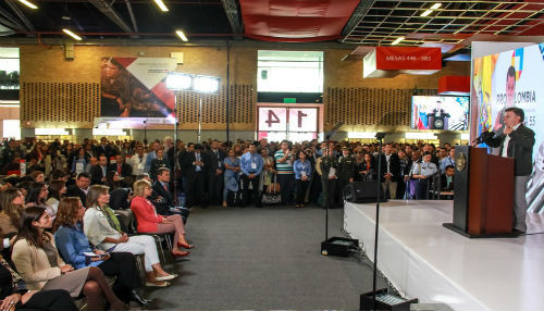 Más de 4400 empresarios se reunieron en la Macrorrueda 55 en Bogotá
