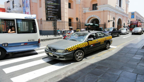 Se resolvieron más de siete mil autorizaciones pendientes para servicio de taxis en Lima