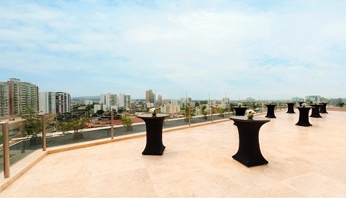 Hilton Lima Miraflores inaugura su exclusivo  Rooftop Terrace