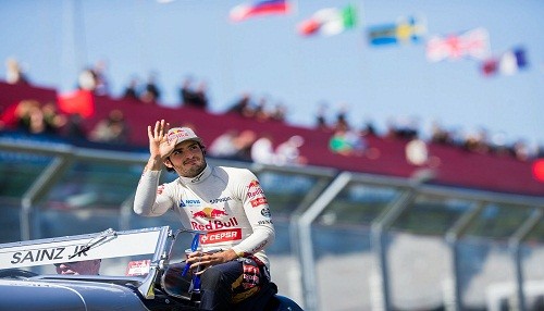 Carlos Sainz Jr. es el piloto elegido para recorrer las calles limeñas en el Fórmula 1 de Red Bull