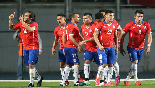 Copa América 2015: Chile venció a Ecuador por 2-0 en el partido inaugural