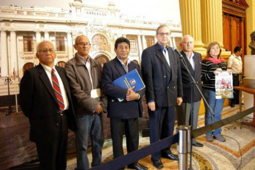 Veinte rectores de universidades públicas serán denunciados penalmente por desacato a Ley Universitaria