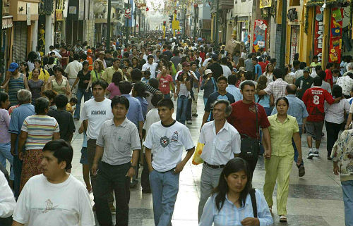 Al 30 de junio de 2015 el Perú tiene 31 millones 151 mil 643 habitantes