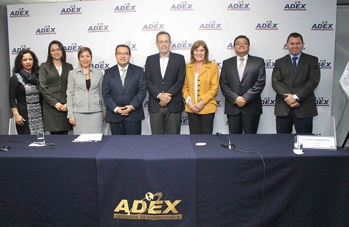 Devida y Adex fortalecerán competencias de especialistas en seguridad portuaria y comercio internacional