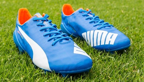 PUMA presenta los evoSPEED SL azul brillante