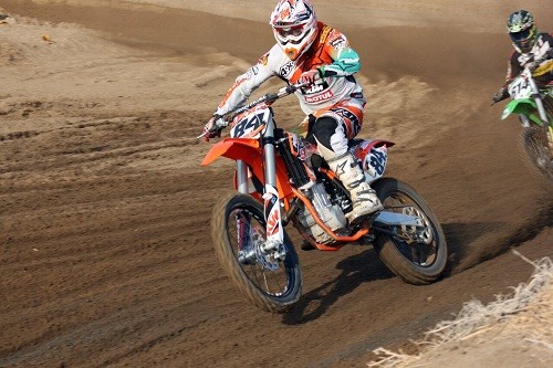 Ian Salazar se consolida como líder del Campeonato Nacional de Motocross